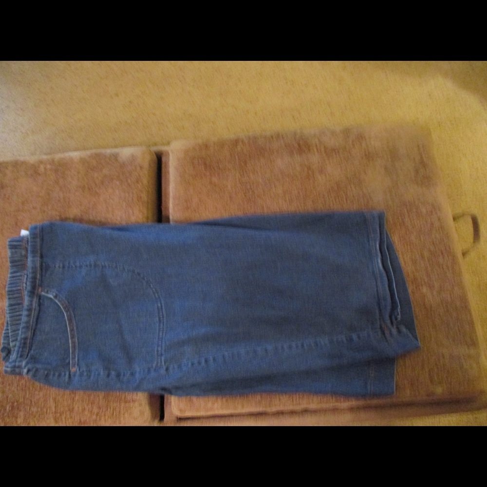 Denim capris